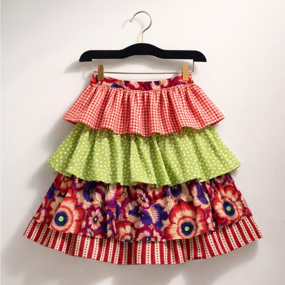 VINTAGE COTTAGE-CORE RUFFLED TIERED HAND-MADE BOHO APRON - COASTAL GRANDMA VIBE - Picture 2 of 10